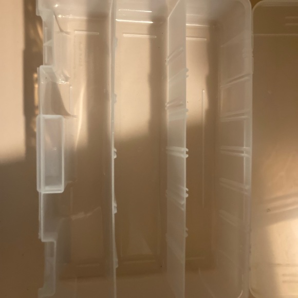 Storage container - Picture 3 of 3